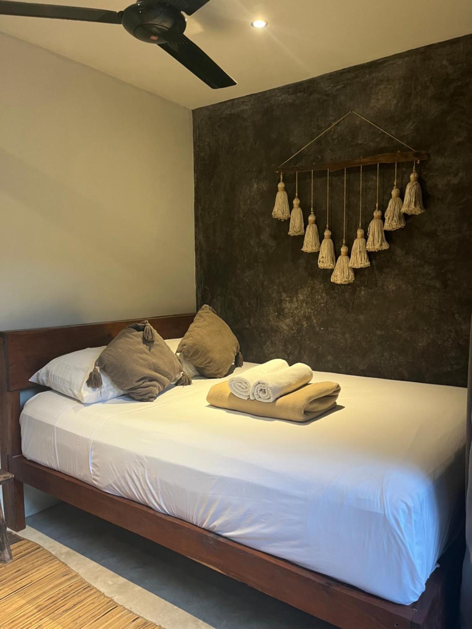 Meteora Stay & Coffeehouse Tulum Pueblo Buitenkant foto